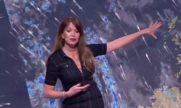 O prezentatoare meteo de la BBC, virală după ce a apărut în direct, la TV, așa. Detaliul care i-a făcut pe telespectatori să roșească